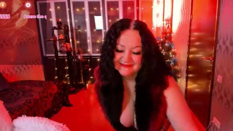 Snapshot of scarlett_ohara_1861 chatting on 12/21/24, 05:40 Scarlett online show from 12/21/24, 05:40
