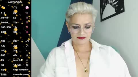 Snapshot of scarlett_paris chatting on 02/23/25, 11:36 Scarlett online show from 02/23/25, 11:36