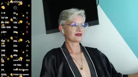 Snapshot of scarlett_paris chatting on 03/03/25, 11:46 Scarlett online show from 03/03/25, 11:46