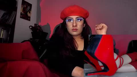 Snapshot of scarlett_sen chatting on 09/20/25, 03:13 Mistress Scarlett online show from 09/20/25, 03:13