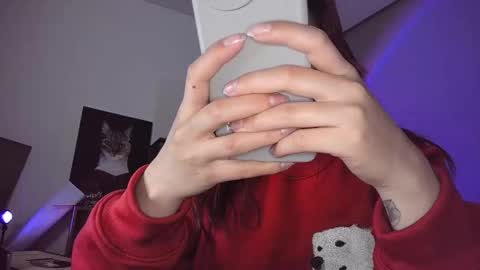 Snapshot of scarlett_sen chatting on 09/29/25, 02:22 Mistress Scarlett online show from 09/29/25, 02:22