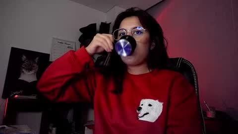 Snapshot of scarlett_sen chatting on 10/17/25, 02:30 Mistress Scarlett online show from 10/17/25, 02:30