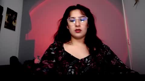 Snapshot of scarlett_sen chatting on 10/24/25, 02:46 Mistress Scarlett online show from 10/24/25, 02:46