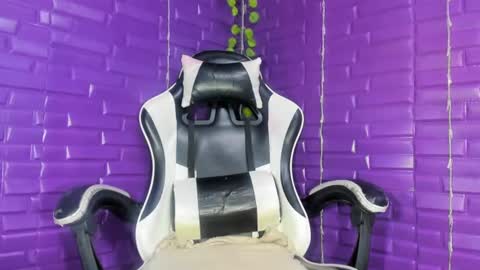 Snapshot of scarlett_sex_rs chatting on 07/11/26, 02:25 Scarlett online show from 07/11/26, 02:25