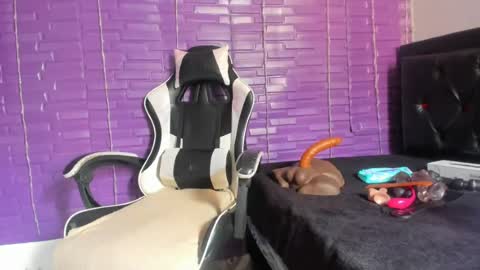 Snapshot of scarlett_sex_rs chatting on 07/13/26, 02:53 Scarlett online show from 07/13/26, 02:53