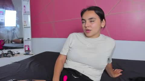 Isabella online show from 09/22/25, 01:18