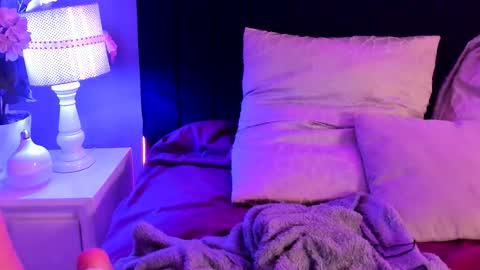 Snapshot of scarlett_soto_ chatting on 03/17/26, 05:11 Scarlett online show from 03/17/26, 05:11