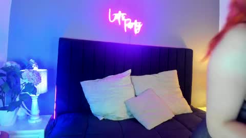 Snapshot of scarlett_soto_ chatting on 04/07/26, 04:24 Scarlett online show from 04/07/26, 04:24