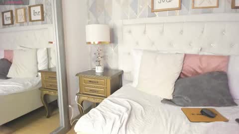 Snapshot of scarlett_thompson_7 chatting on 10/16/25, 03:51 scarlett thompson 7 online show from 10/16/25, 03:51