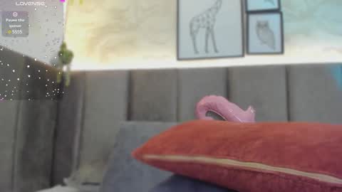 Snapshot of scarlett_vegga chatting on 02/19/25, 07:50 Scarlett online show from 02/19/25, 07:50