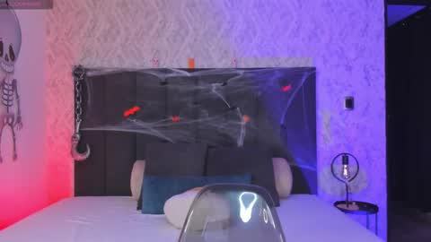 Snapshot of scarlett_vegga chatting on 10/27/25, 04:49 Scarlett online show from 10/27/25, 04:49