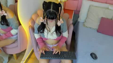 scarlett_vixen7 online show from 11/14/25, 07:34