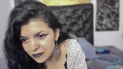 Snapshot of scarlett_w0lf chatting on 11/20/25, 01:55 Scarlett online show from 11/20/25, 01:55