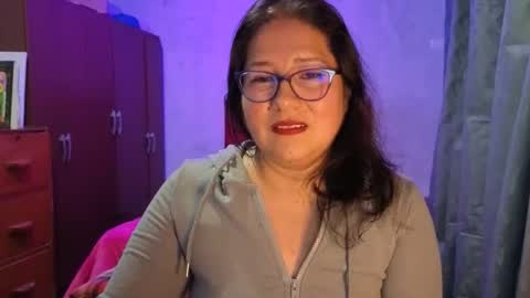 Snapshot of scarlett_widow chatting on 04/20/26, 02:58 scarlett_widow online show from 04/20/26, 02:58