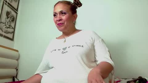 Snapshot of scarlettbooty chatting on 11/26/25, 04:46 scarlettbooty online show from 11/26/25, 04:46