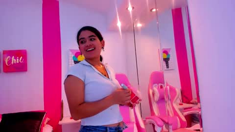 Scarlette  online show from 02/08/25, 03:30