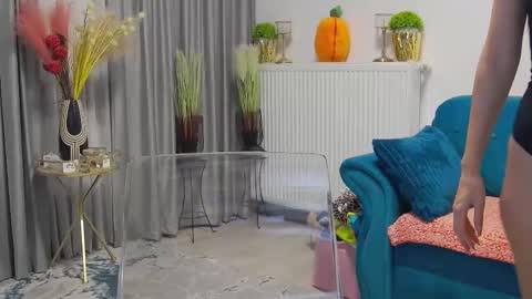 Snapshot of scarlettemptations chatting on 10/06/25, 04:21 Scarlett online show from 10/06/25, 04:21