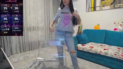 Snapshot of scarlettemptations chatting on 12/18/25, 04:51 Scarlett online show from 12/18/25, 04:51