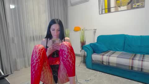 Snapshot of scarlettemptations chatting on 02/14/26, 04:53 Scarlett online show from 02/14/26, 04:53