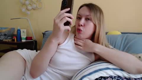 Scarlett online show from 02/27/25, 01:38