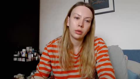 Scarlett online show from 02/17/26, 12:01