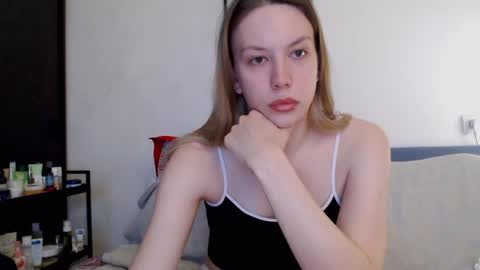 Snapshot of scarlettford chatting on 04/23/26, 03:58 Scarlett online show from 04/23/26, 03:58