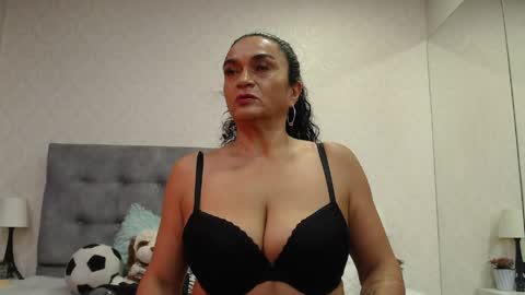 Snapshot of scarlettgreen_ chatting on 06/06/26, 10:20 Scartt online show from 06/06/26, 10:20