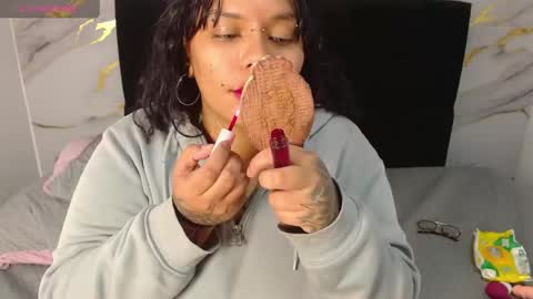 Snapshot of scarletth_jhonsom chatting on 04/20/26, 12:46 Scarleth online show from 04/20/26, 12:46