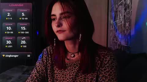 Snapshot of scarlettharrison09 chatting on 12/19/25, 07:32 Scarlett online show from 12/19/25, 07:32