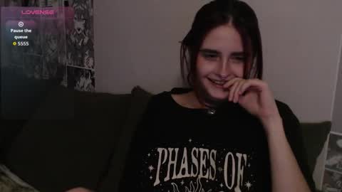 Snapshot of scarlettharrison09 chatting on 12/20/25, 10:06 Scarlett online show from 12/20/25, 10:06