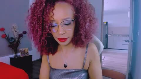 Snapshot of scarlettmalbec chatting on 03/31/26, 09:37 Scarlett online show from 03/31/26, 09:37