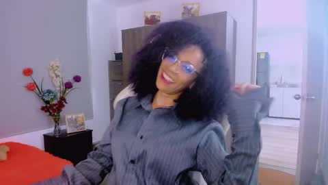 Snapshot of scarlettmalbec chatting on 04/29/26, 09:21 Scarlett online show from 04/29/26, 09:21