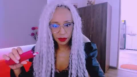 Snapshot of scarlettmalbec chatting on 07/10/26, 08:00 Scarlett online show from 07/10/26, 08:00
