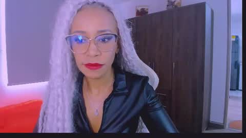 Snapshot of scarlettmalbec chatting on 07/23/26, 08:40 Scarlett online show from 07/23/26, 08:40