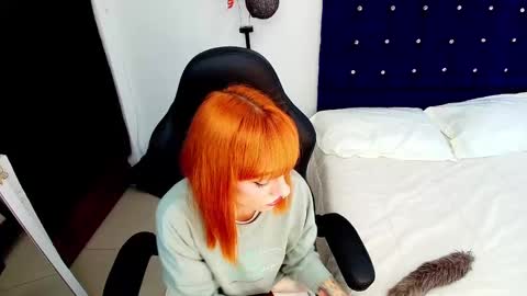Snapshot of scarlettmilf_cg chatting on 09/19/25, 12:50 Scarlett online show from 09/19/25, 12:50