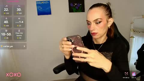 Scarlett online show from 05/17/26, 10:28