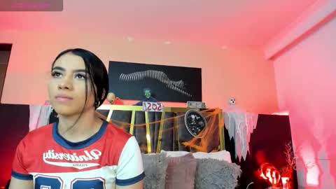 scarlettorres online show from 10/26/25, 04:13