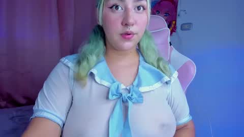 Snapshot of scarlettqueen56 chatting on 01/29/25, 04:36 chloe online show from 01/29/25, 04:36
