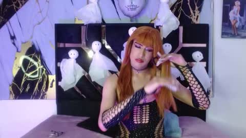 Snapshot of scarlettqueencs chatting on 10/16/25, 05:30 Scarlett online show from 10/16/25, 05:30