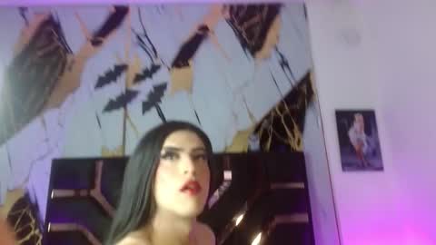 Snapshot of scarlettqueencs chatting on 11/05/25, 04:34 Scarlett online show from 11/05/25, 04:34