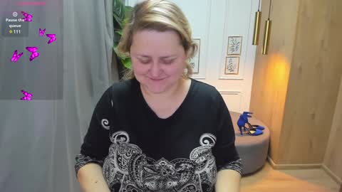 Snapshot of scarlettsoft chatting on 12/03/24, 05:20 Scarlett online show from 12/03/24, 05:20