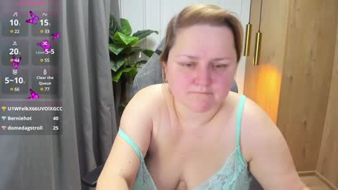 Scarlett online show from 01/28/25, 08:47