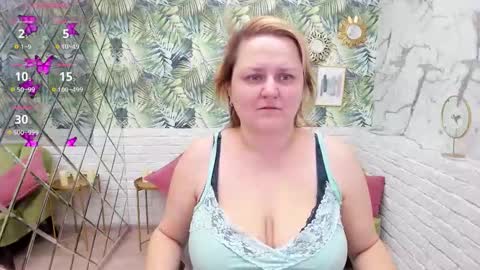 Snapshot of scarlettsoft chatting on 12/02/25, 05:13 Scarlett online show from 12/02/25, 05:13