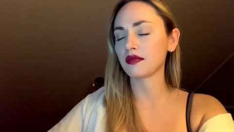 Snapshot of scarlettxblonde chatting on 03/24/26, 09:20 ScarlettxBlonde online show from 03/24/26, 09:20