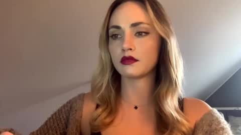 Snapshot of scarlettxblonde chatting on 03/25/26, 03:18 ScarlettxBlonde online show from 03/25/26, 03:18