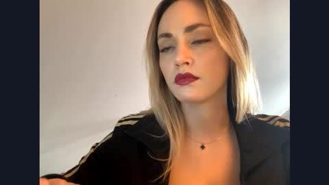 Snapshot of scarlettxblonde chatting on 03/28/26, 03:11 ScarlettxBlonde online show from 03/28/26, 03:11