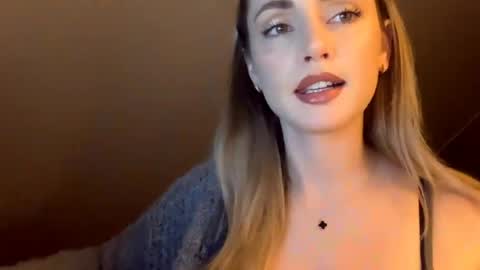 Snapshot of scarlettxblonde chatting on 04/10/26, 08:24 ScarlettxBlonde online show from 04/10/26, 08:24