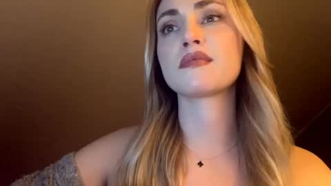 Snapshot of scarlettxblonde chatting on 04/15/26, 08:09 ScarlettxBlonde online show from 04/15/26, 08:09