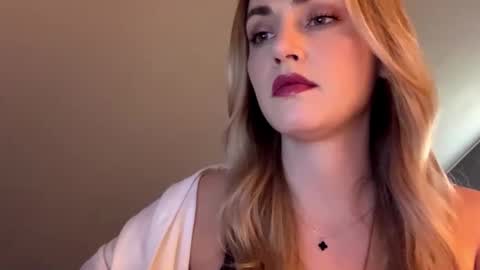 Snapshot of scarlettxblonde chatting on 04/16/26, 03:24 ScarlettxBlonde online show from 04/16/26, 03:24