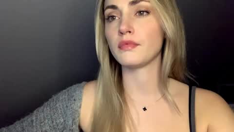 Snapshot of scarlettxblonde chatting on 04/22/26, 08:10 ScarlettxBlonde online show from 04/22/26, 08:10